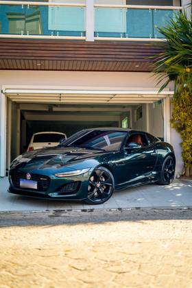JAGUAR F-TYPE 2.0 P300 GASOLINA R-DYNAMIC COUPÉ AUTOMÁTICO